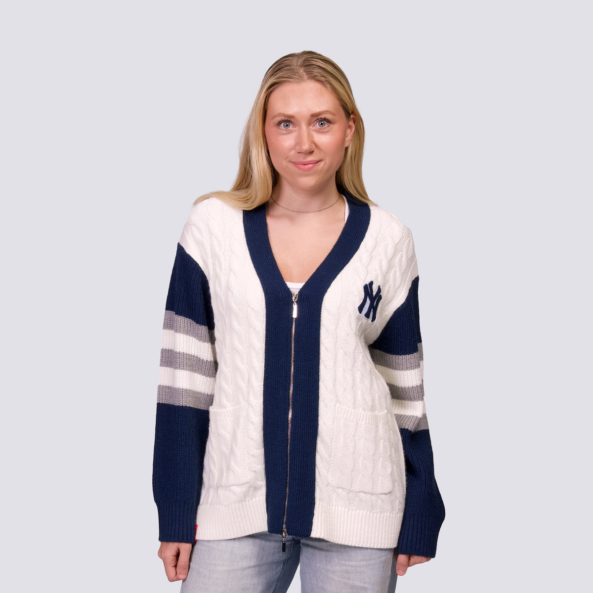 SHYLA COLOR BLOCK CABLE KNIT CARDIGAN - New York Yankees